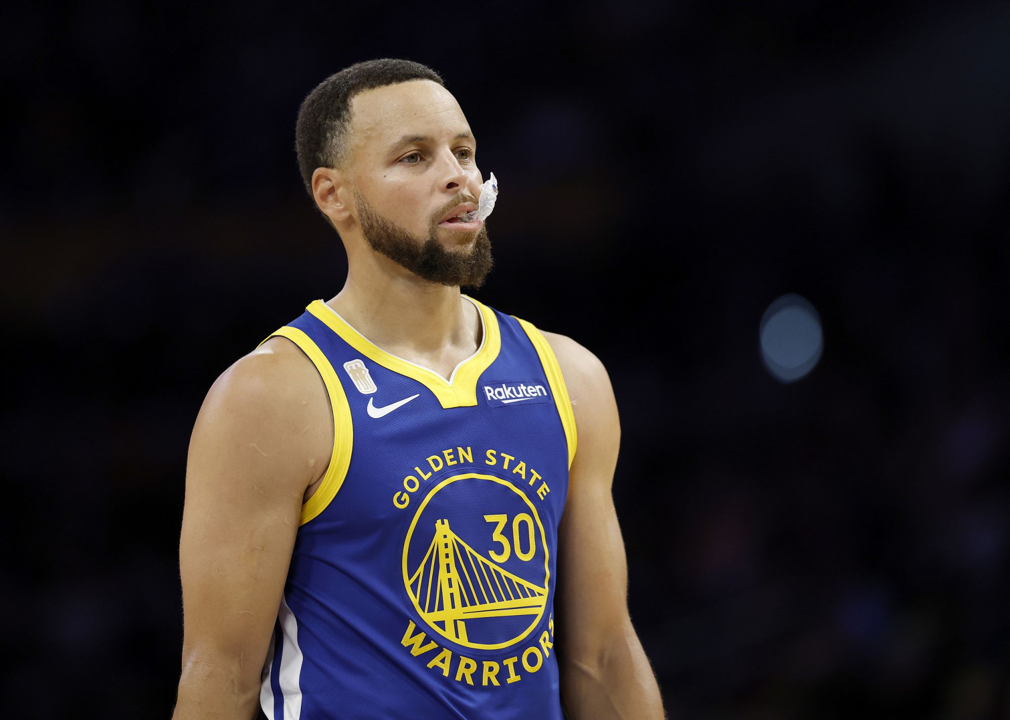 Curry erzielte im dritten Viertel 22 Punkte und belegte mit 43 über 20 Punkten in einem einzigen Viertel seiner Karriere den ersten Platz in der Geschichte.