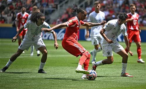 Bayern München gegen Auckland City