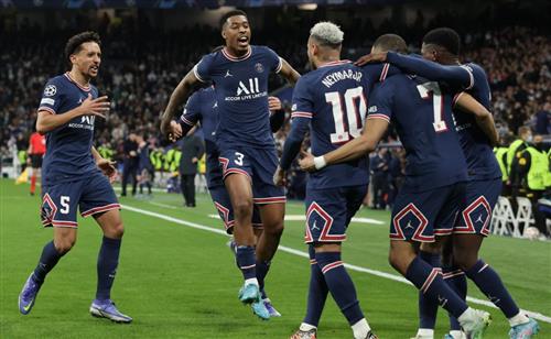 Kesar gegen Paris Saint-Germain