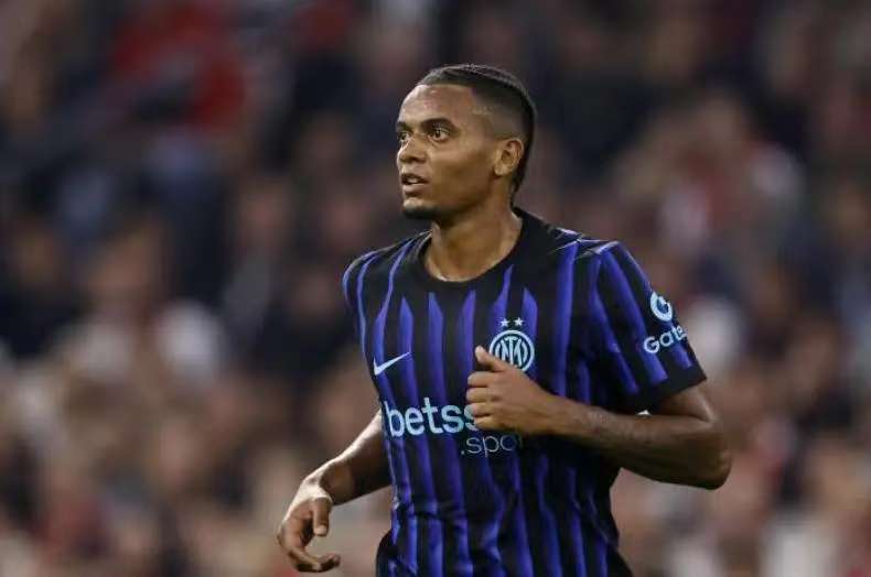Akanji: Wir haben die Initiative, uns zu qualifizieren, und wir geloben, drei Tore zu erzielen und hoffen, weiterhin bei Inter Mailand zu bleiben